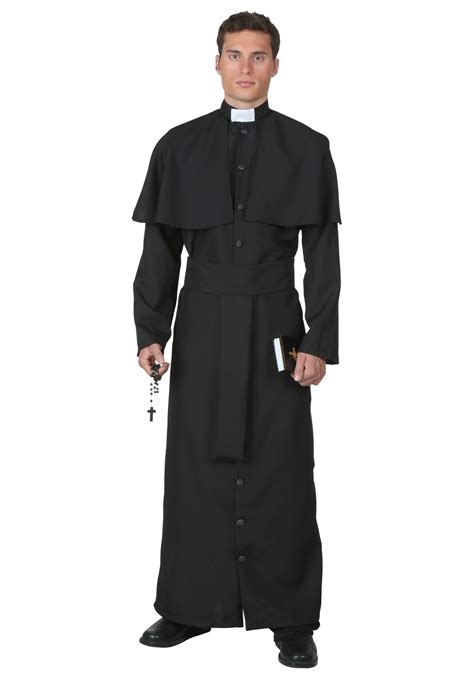 Priest costumr